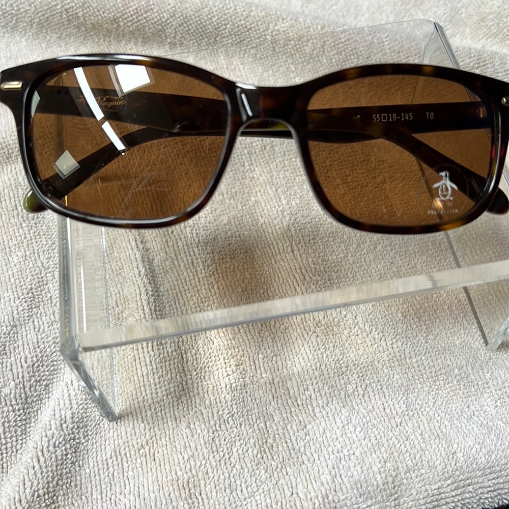 Penguin sunglasses